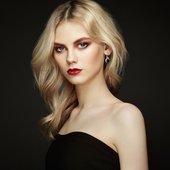 mina_m1993