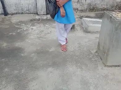 Indian College hook-up on Terrace: Hot college babes go wild