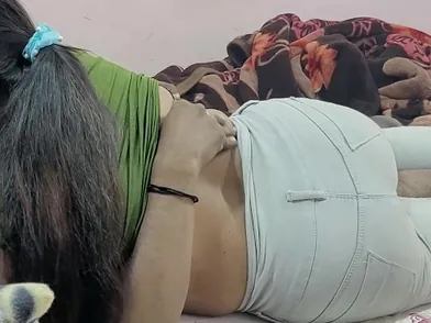 YourKajal's Indian sextape: Crazy COUGAR takes on a ginormous boner in hotel guest room