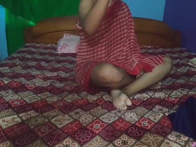 Super-steamy Indian PLUS-SIZE Year Indian Desi Bhabhi Huge Damsel gets ate and gargles on a ample clittie