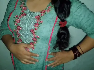 Desi Randi drilled hard and deep in Indian style with long hair