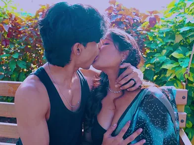 Cheating wifey Tejashwini gets her huge tits and juicy ass rammed by a stranger