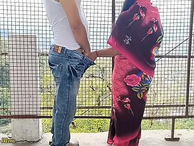 Jauli Chaupada and Khizar2261 hook up at outdoor public place with a big cock & deepthroat action