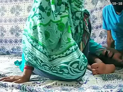 JanLove1122 & SkyJan1122 get naughty in Indian Dasi Bhabhi's bedroom