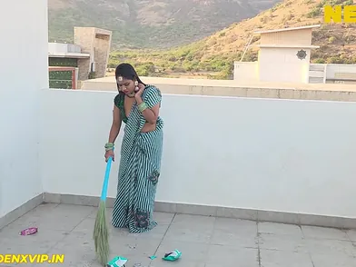 Desi Bhabhi Insane Orgy: Insane Bhabhi Fucks & Gets Face Fucked Hard!