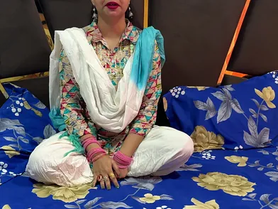 Desi hottie Devar Bhabhi seduces & fucks her way to preggo bliss in Hindi audio