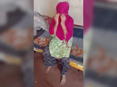 Watch Moti Bhabhi XXL Bobs get her Indian pussy pounded in high heels and high fashion!