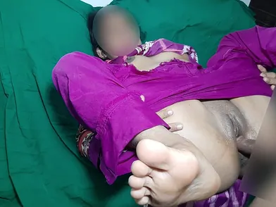 Pussy farts and hardcore sex with a hot desi MILF in Taut puss xx movie