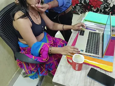 Mumbai Ashu gets her tight Indian ass drilled by office employees in hot homemade video
