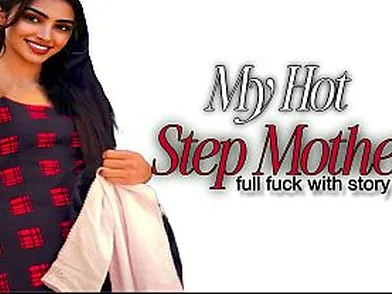 Indian Desi Hancock heads insane with her son in utt...