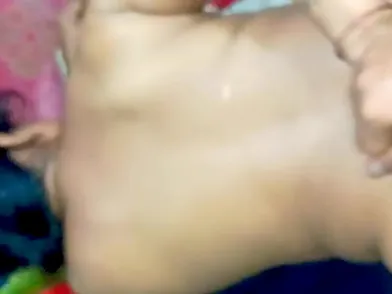 Tastey_neha_bhabhi & Luckyboyravi get their cock-squ...