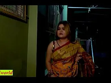 Unforgiving Neighbor Bhabhi gets a super-steamy surprise from Hump Hrek!