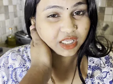 CrazyCoupalIndia's Desi MILF Aunty Humps Ripped Ripped by Young stud in Kitchen